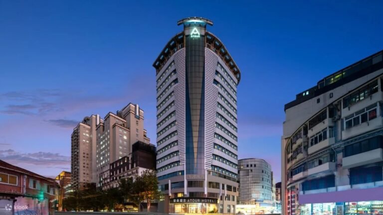 Atour20Hotel20PeopleE28099s20Square20Metro20Station20Shanghai